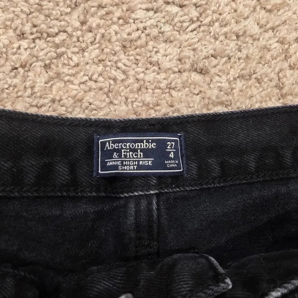 Abercrombie & Fitch black denim high-rise cut-off shorts  sz 27